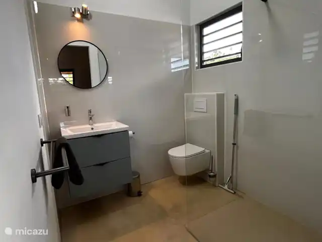 Badkamer met inloopdouche